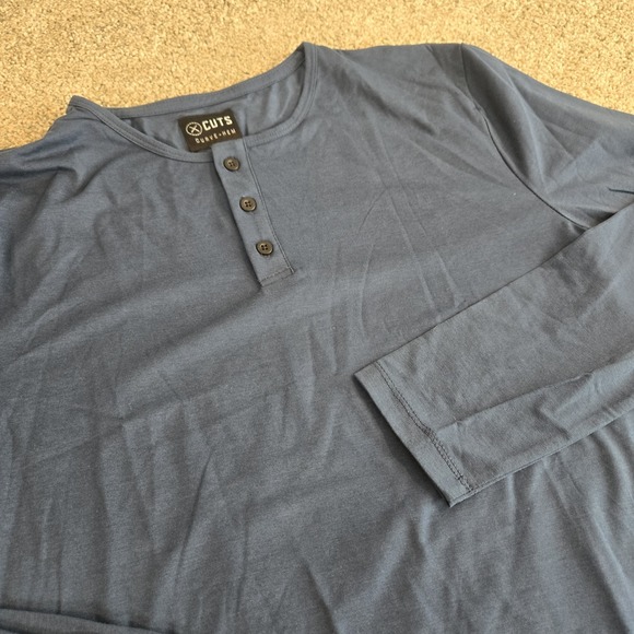 Cuts Clothing Other - Cuts Clothing Henley Shirt Men Size Large Blue Pyca Pro Curved Hem Long Sleeve